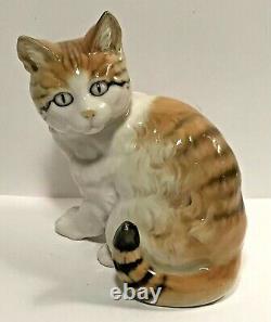 Vintage Hutschenreuther Kunstabteilung Selb Porcelain Sitting Cat Figurine RARE