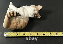 Vintage Hutschenreuther Kunstabteilung Selb Porcelain Sitting Cat Figurine RARE