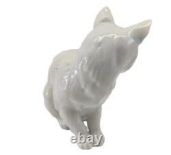 Vintage Hutschenreuther Kunstabteilung Selb Porcelain Sitting White Cat Figurine