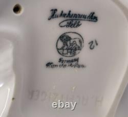 Vintage Hutschenreuther Kunstabteilung Selb Porcelain Sitting White Cat Figurine