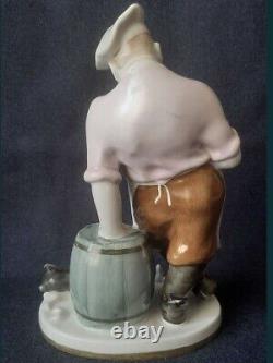 Vintage Porcelain Figurine The cook and the cat Figure Decorative USSR LFZ