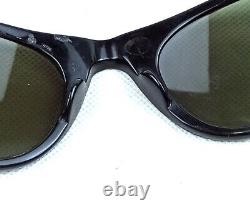 Vintage Shiled Sunglasses Cat Eye 1950's Unisex Black Frame Green Medium Mint