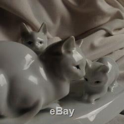 1930 Signée Art Déco Blanc Porcelaine Zsolnay Chat Chaton Famille Cub Pet Vieux
