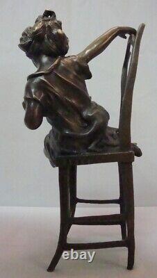 Art Déco Style Statue Sculpture Cat Fille Art Nouveau Style Bronze Signé