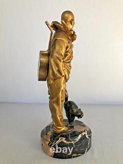 Art Déco en bronze antique par Georges OMERTH, (1895 et 1925) Pierrot avec Chat