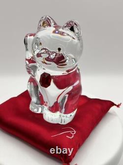 Baccarat Maneki Neko Chat de Fortune Rouge Octogone en Cristal avec Coussin