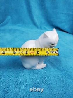 Chat Persan Blanc Herend Assis 4.5 Figurine en Porcelaine Peinte à la Main Hongrie