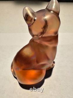 Chat en verre art peint à la main opalescent rose Fenton signé