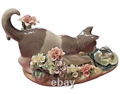 Chaton Lladro & Grenouille dans les Fleurs Capturent le plaisir porcelaine 1989 signé
