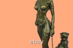 Egypte Nue Reine Cléopâtre Et Big Cat Bronze Art Déco Par Lost Wax Method Statue