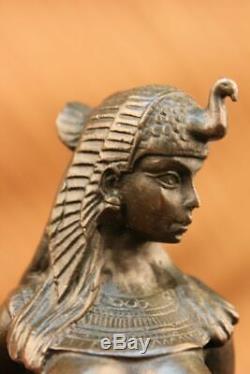 Egypte Nue Reine Cléopâtre Et Le Bronze Big Cat Art Déco Par La Cire Perdue Méthode Statue