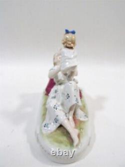 Figurine antique Herlena Dresde Allemagne Mère avec enfant et chat Peinte à la main