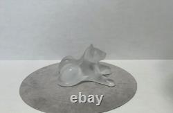 Figurine en verre de lionceaux Tambwee en cristal Lalique, France, signée, chats reposants