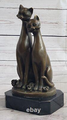 Figurine originale en bronze signée 'Chat Vieux' sur base - Déco de chats, sculpture de deux chats - Offre spéciale