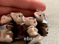 Groupe de figurines miniatures en porcelaine de 4 adorables chats anthropomorphes musiciens de style antique