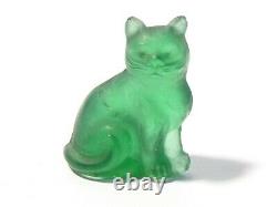La Miniature Tchèque En Verre Lucky Pale Green Cat Cracker Jack Charm #cj19
