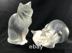 Paire Lalique France Frosted Crystal Sitting Crouching Cat Figures