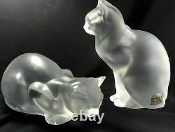 Paire Lalique France Frosted Crystal Sitting Crouching Cat Figures