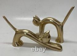 Paire de sculptures de chat Art Déco MCM en laiton poli