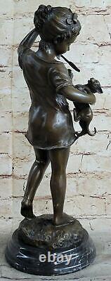 Petite Fille Coquine Avec Chat Avec Stick Bronze Statue Drôle Deco Figurine Décor