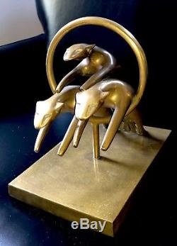 Rare Vintage Dolbi Caissier 1980 Art Déco Moderniste Brass Leaping Cats, Sculpture