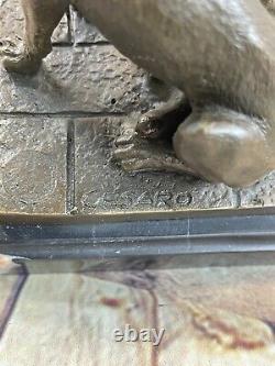 Reine nue d'Égypte Cléopâtre et gros chat en bronze Art Déco par la méthode de la cire perdue