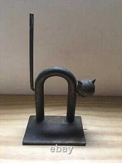 Sculpture Art Déco en laiton de machine à chat des années 1930 pour bloquer la porte ou servir de serre-livres, 7,5Hx4L