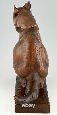 Sculpture En Bois Art Déco D’une Main De Chat Sculptée Par Irène Rochard France 1930