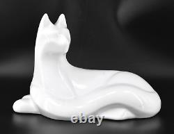 Sculpture de chat en céramique blanche Haeger de grande taille, figure moderniste allongée 14.5