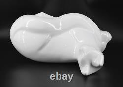 Sculpture de chat en céramique blanche Haeger de grande taille, figure moderniste allongée 14.5