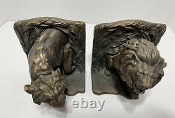Serre-livres en fonte antique Bradley & Hubbard MFG représentant un lion et un tigre, vers 1915