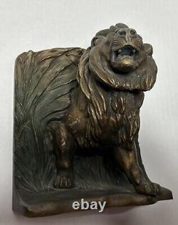 Serre-livres en fonte antique Bradley & Hubbard MFG représentant un lion et un tigre, vers 1915