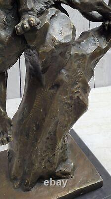 Statue de léopard en bronze foncé Art Déco Grand félin léopard panthère lion jaguar
