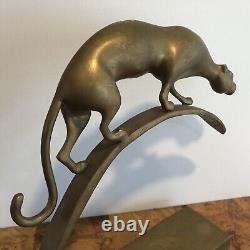 Statue en laiton vintage de panthère guépard jaguar en métal style art déco moderniste