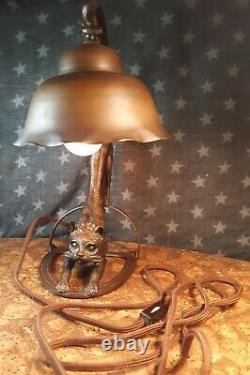 Vintage Art Deco Cast Bronze Crouching Cat Lamp Yeux Verts Excellent Con. #33